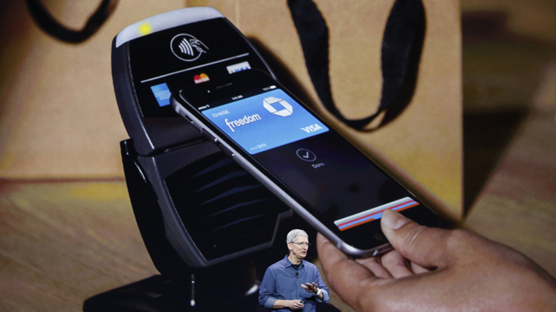 Bạn sẽ sử dụng Touch ID hoặc nhập mã PIN để xác nhận thanh toán qua Apple Pay